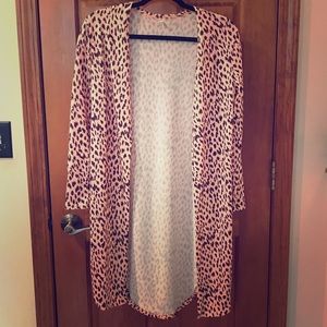 Pink leopard duster